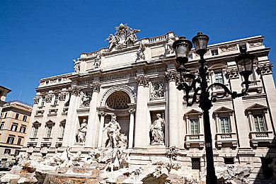 国产新作《骤影：绯月杀》新预告 美女武士大战丧尸